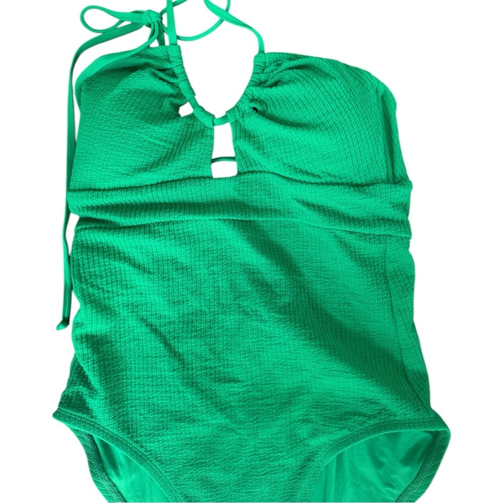 BECCA Pucker Up Candice Large Green Textured‎ Halter Cut Out One Piece Swimsuit - Picture 3 of 10